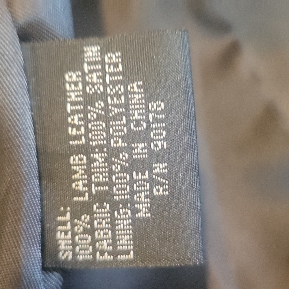 Leather jacket - Picture 3 of 5